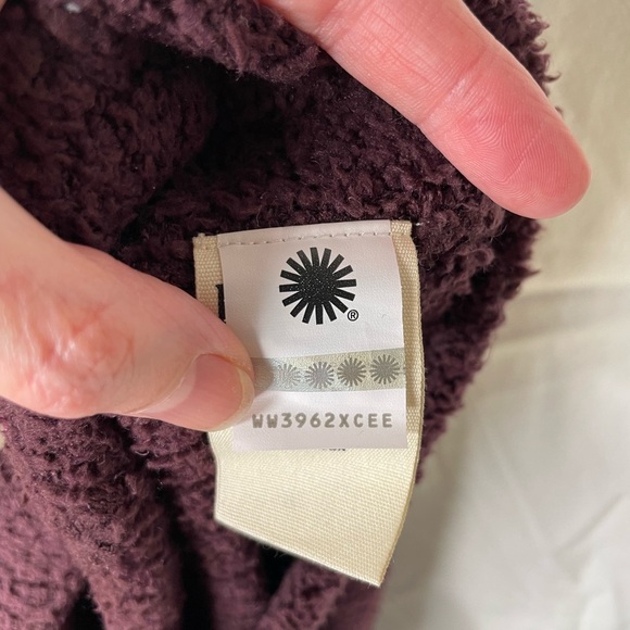 UGG KYLEIGH Womens Deep Port Purple Fluffy Cozy Knit Pants Large - Picture 6 of 8